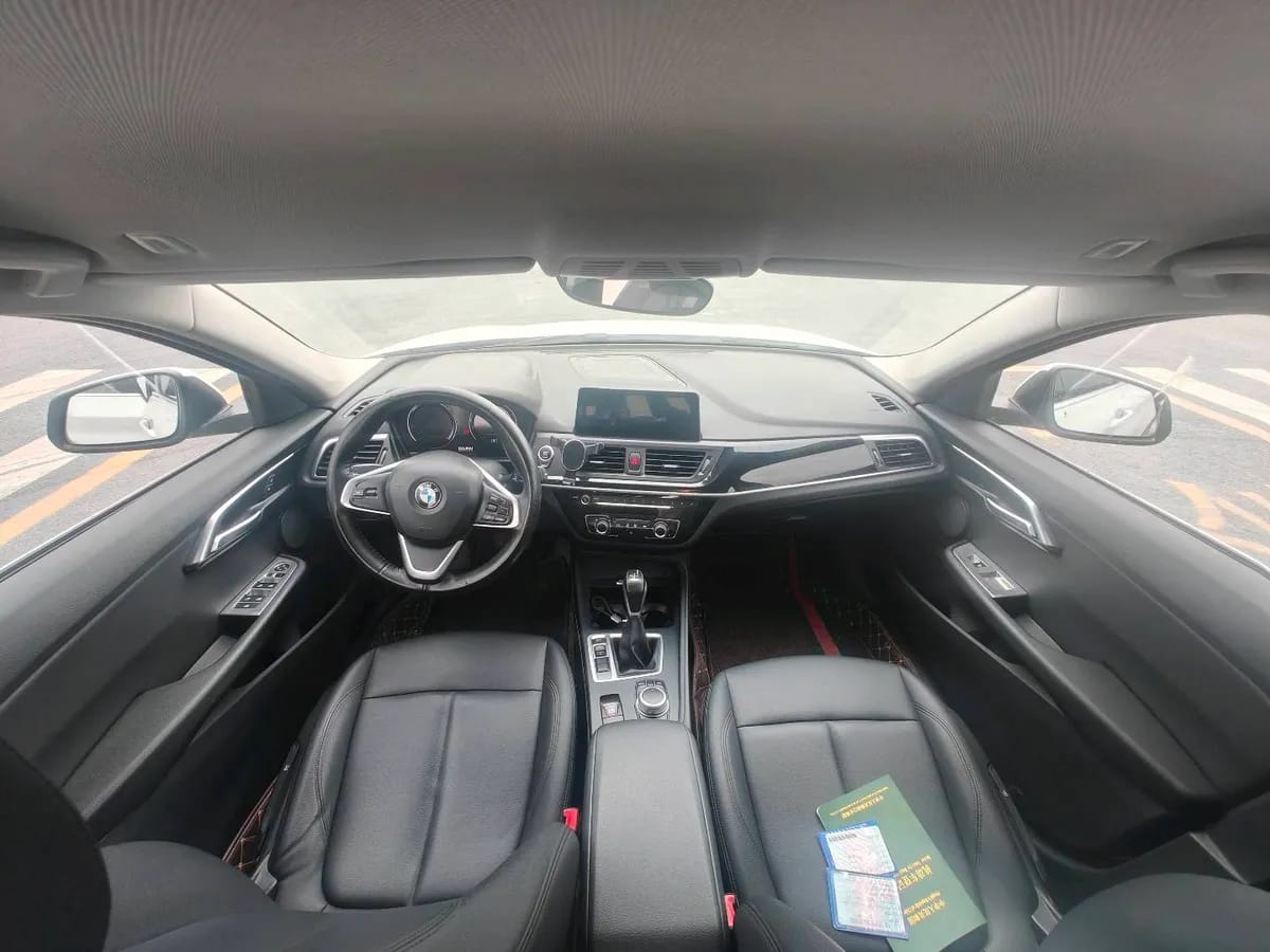 BMW 1 2018 118i 6
