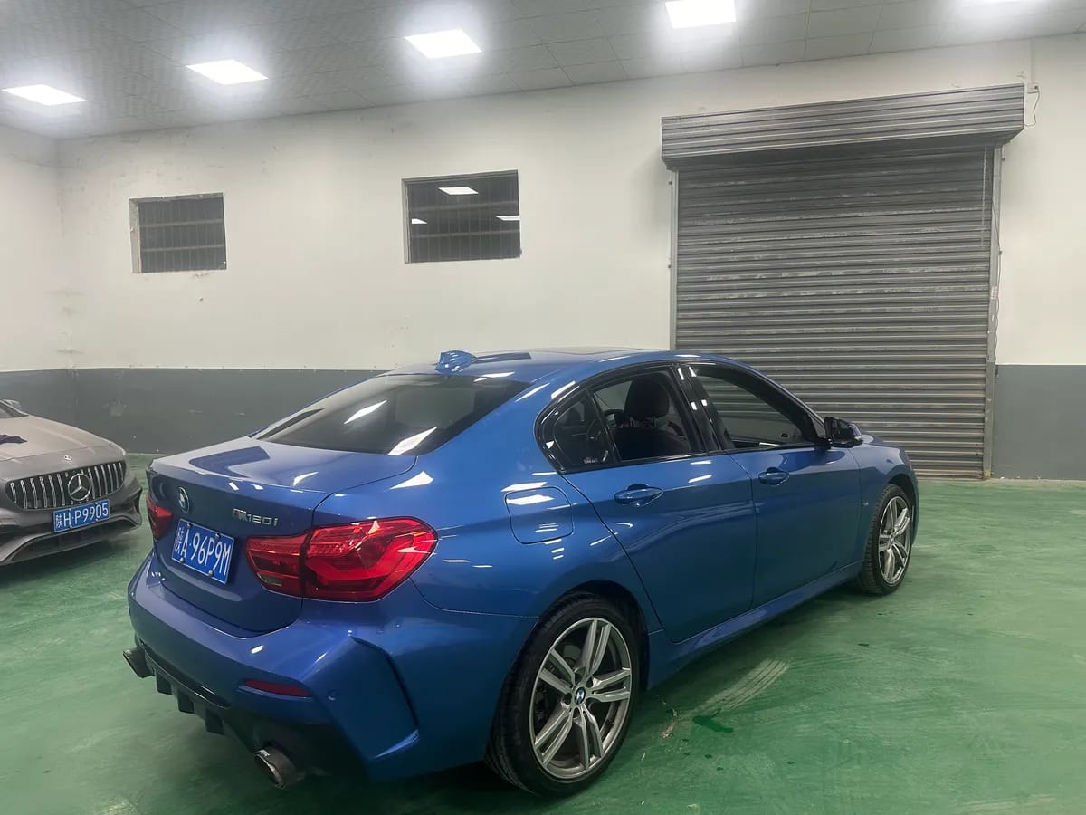 BMW 1 2019 120i M 4