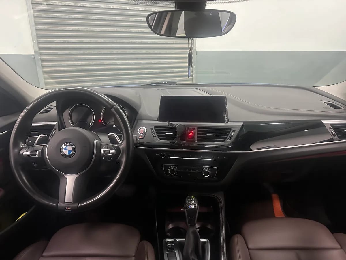 BMW 1 2019 120i M 8