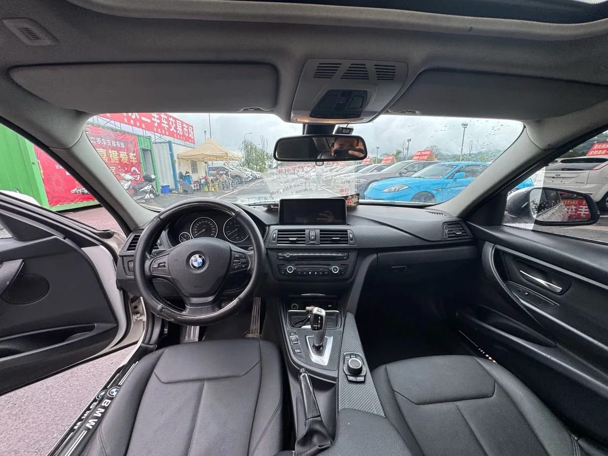BMW 3 2014 320Li 6