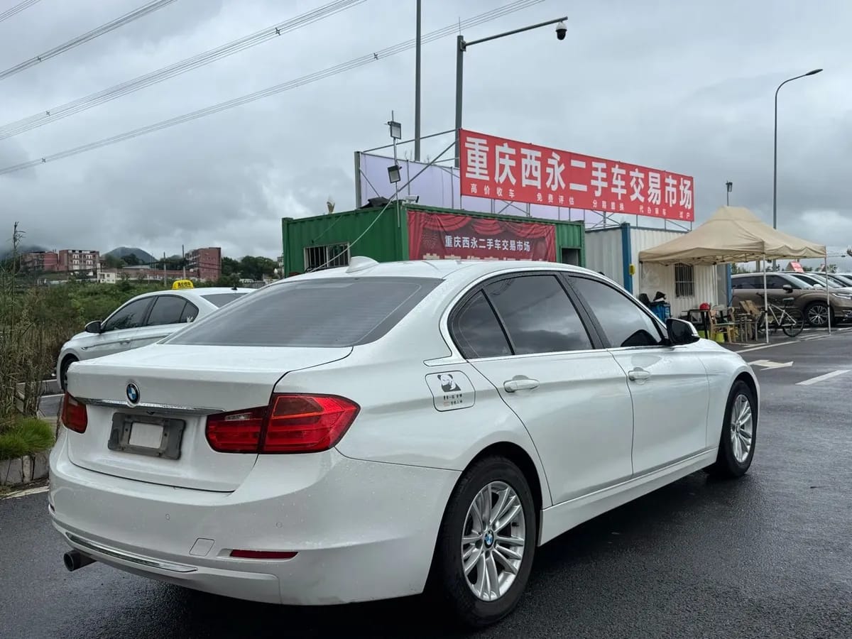 BMW 3 2014 320Li 8