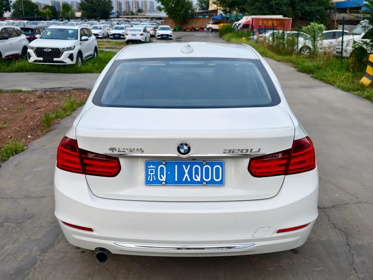 BMW 3 2015 320Li 8