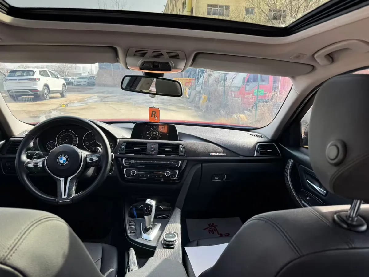 BMW 3 2016 320i 5