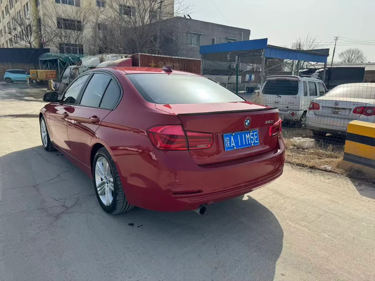 BMW 3 2016 320i 9