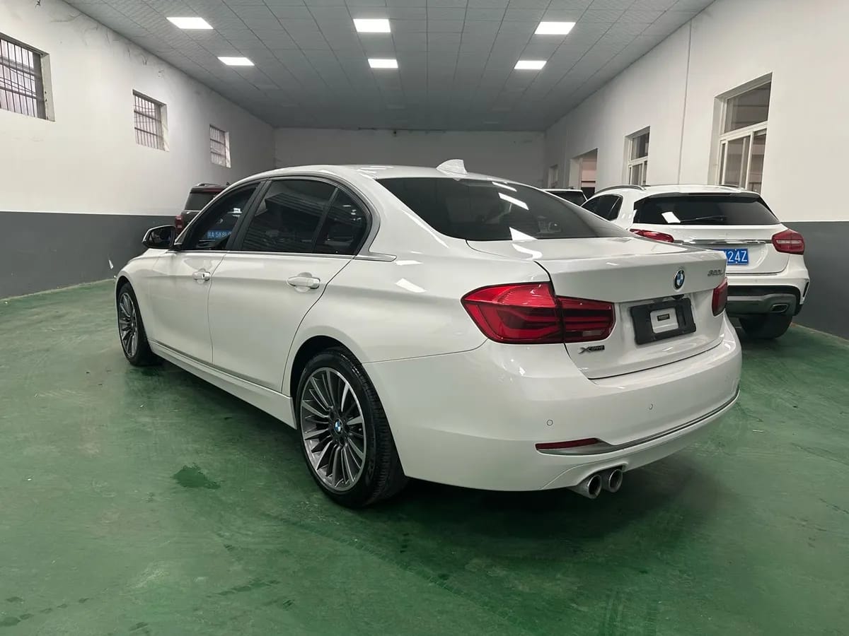 BMW 3 2018 320Li xDrive 6
