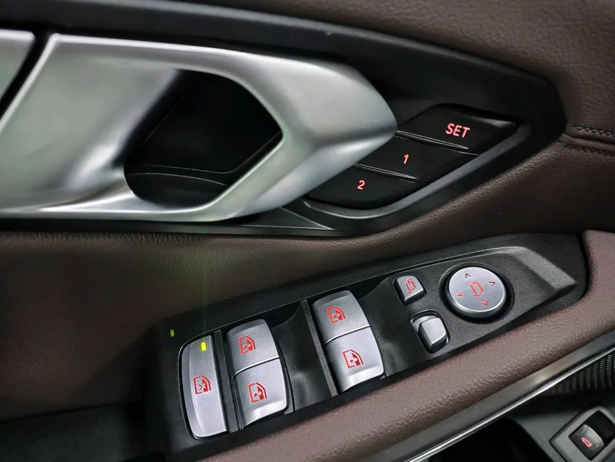 BMW 3 2021 320Li M 8