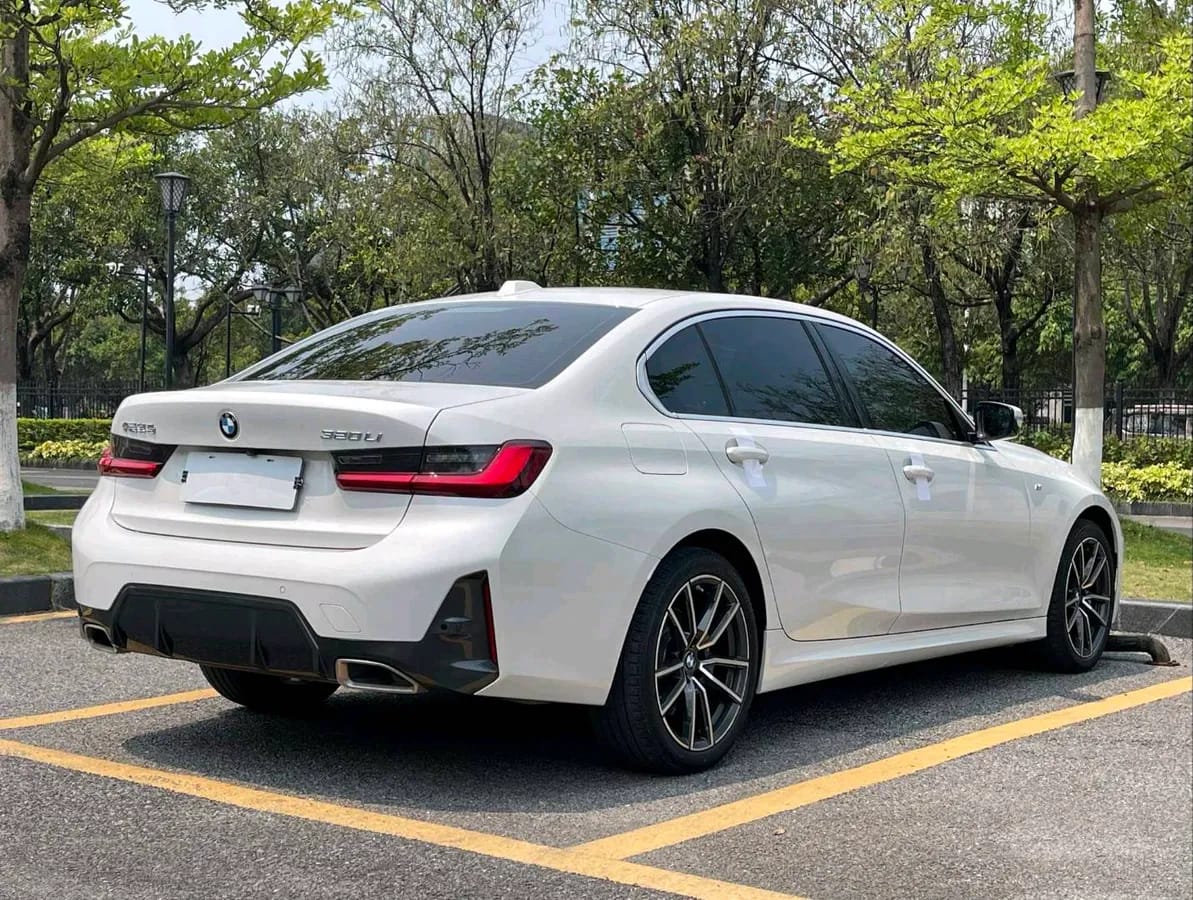 BMW 3 2024 320Li M 8