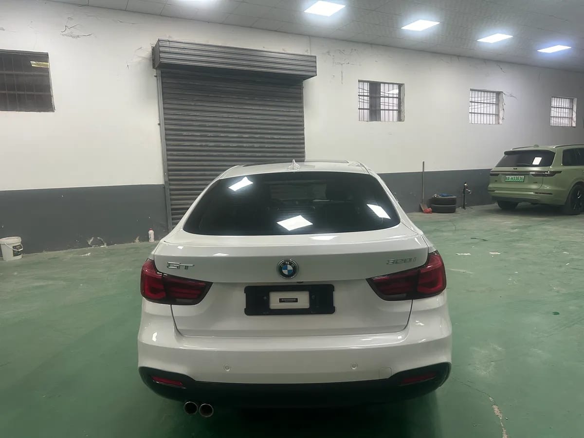 BMW 3 GT 2019 320i M 5