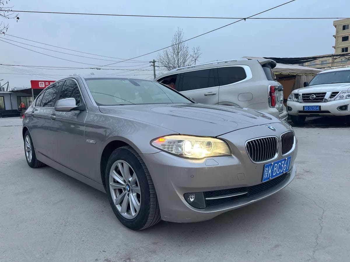 BMW 5 2012 523Li 3