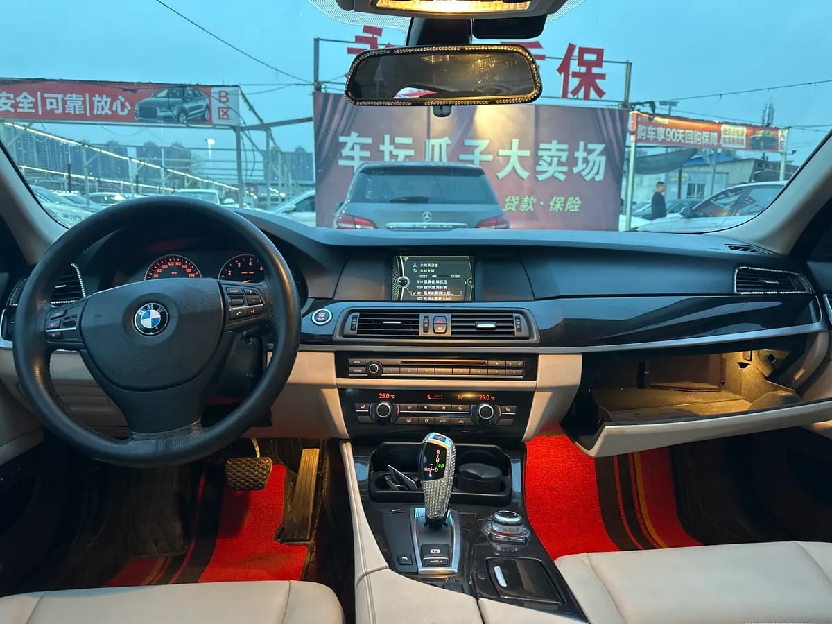 BMW 5 2012 523Li 8
