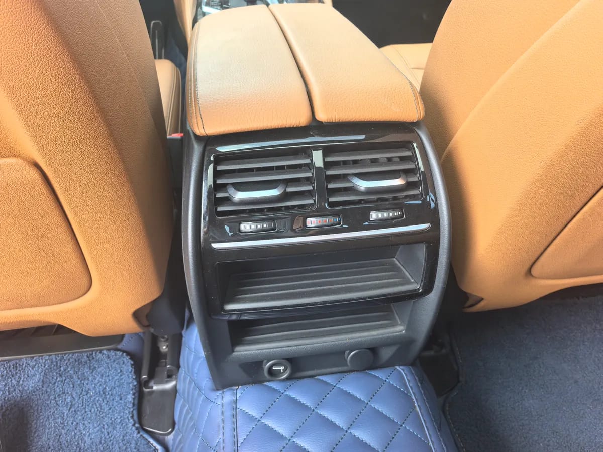 BMW 5 2018 530Li 8