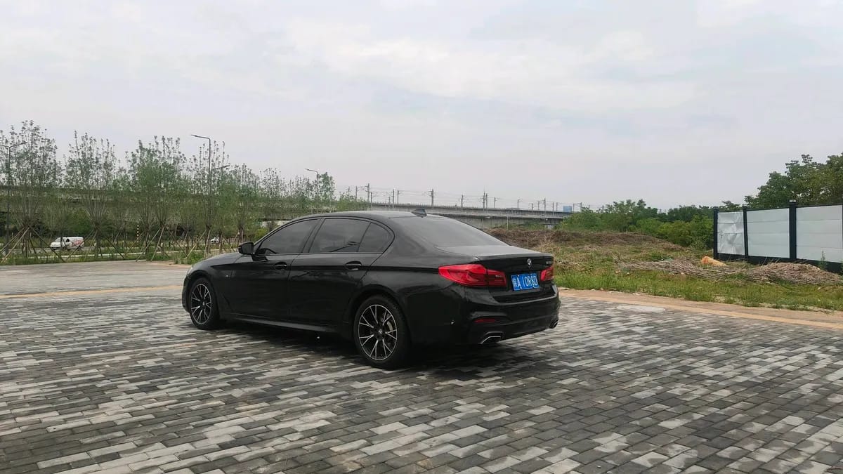 BMW 5 2019 525Li M 8