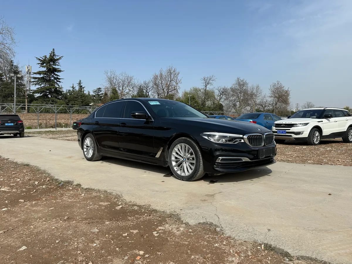 BMW 5 2020 530Le 3