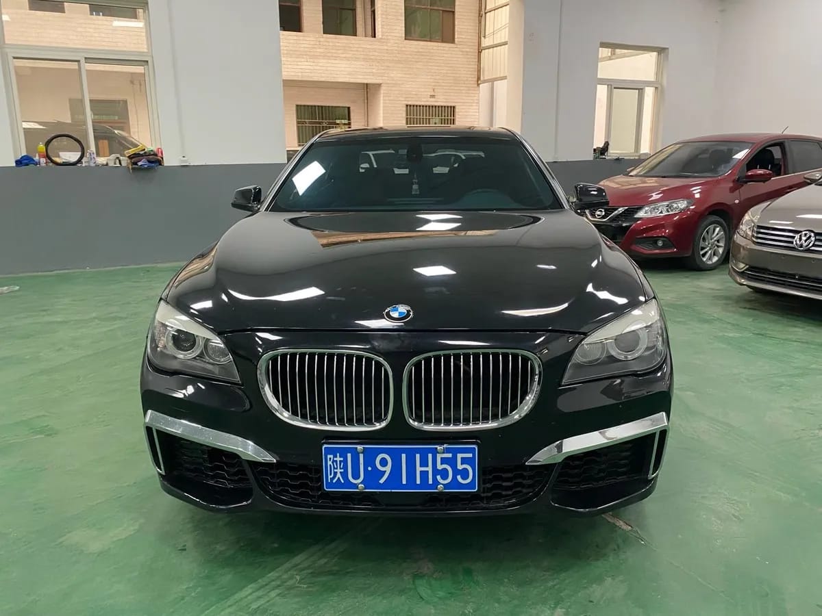 BMW 7 2009 740Li 2