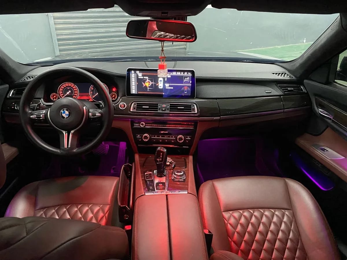 BMW 7 2009 740Li 7