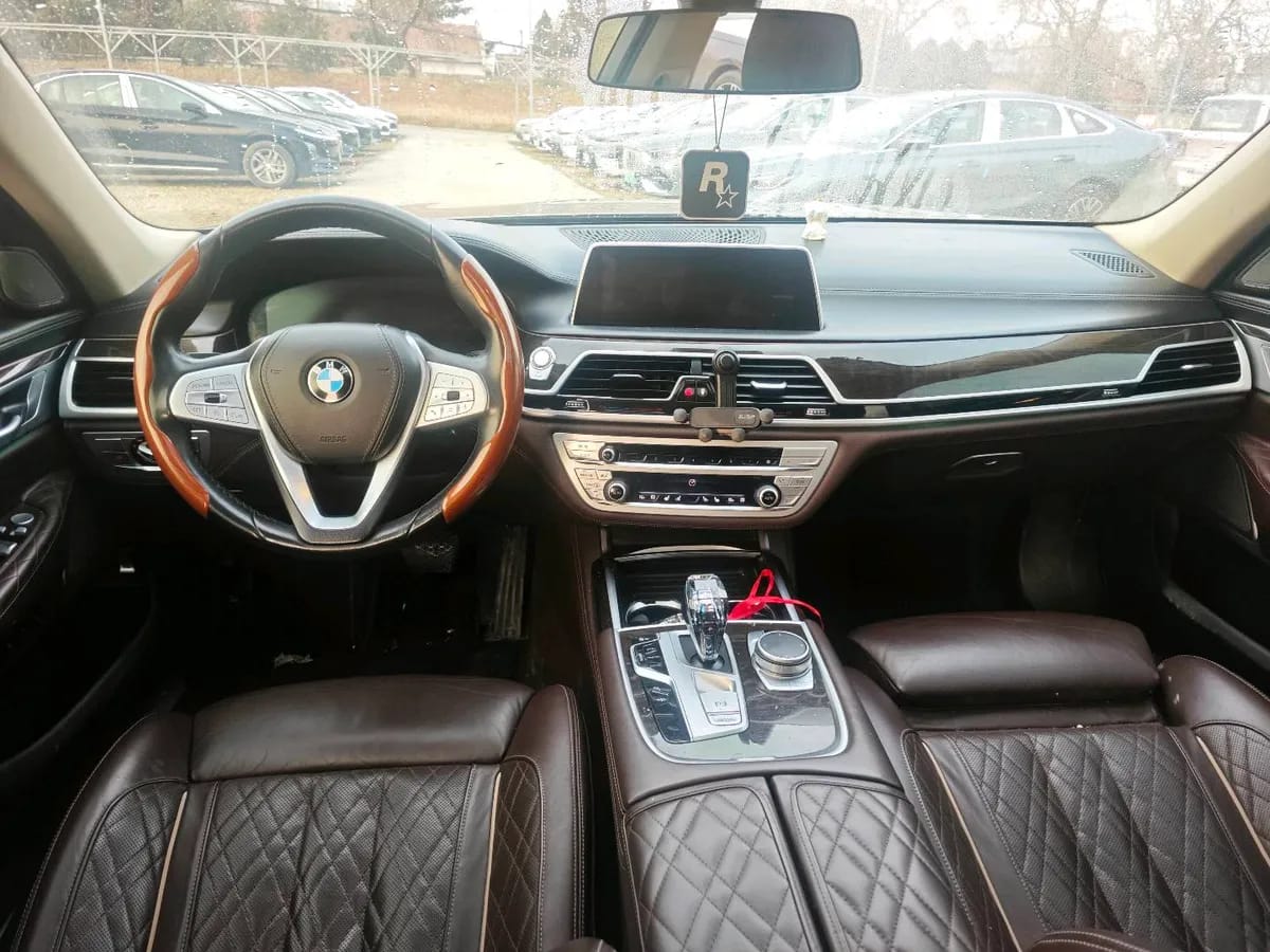 BMW 7 2019 730Li 2