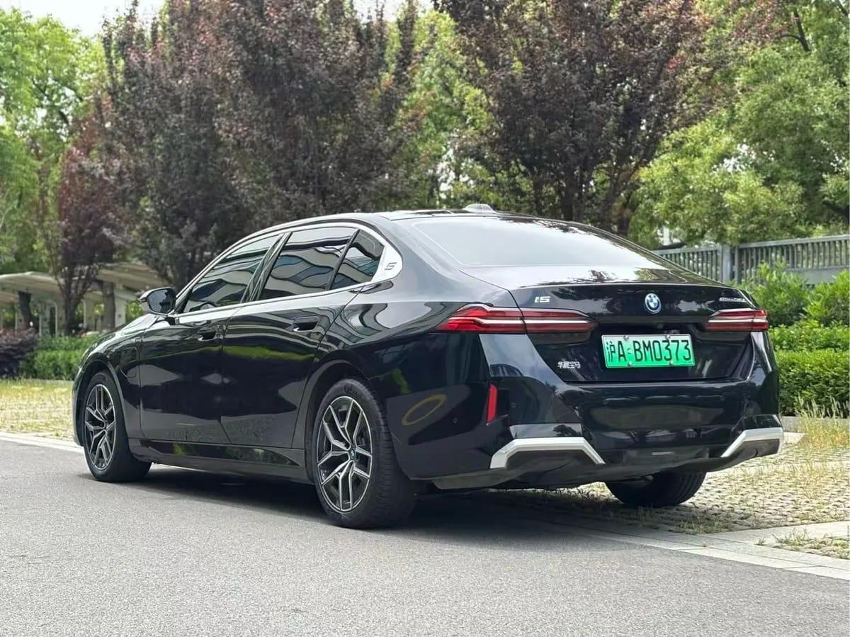 BMW i5 2024 eDrive 35L M 4