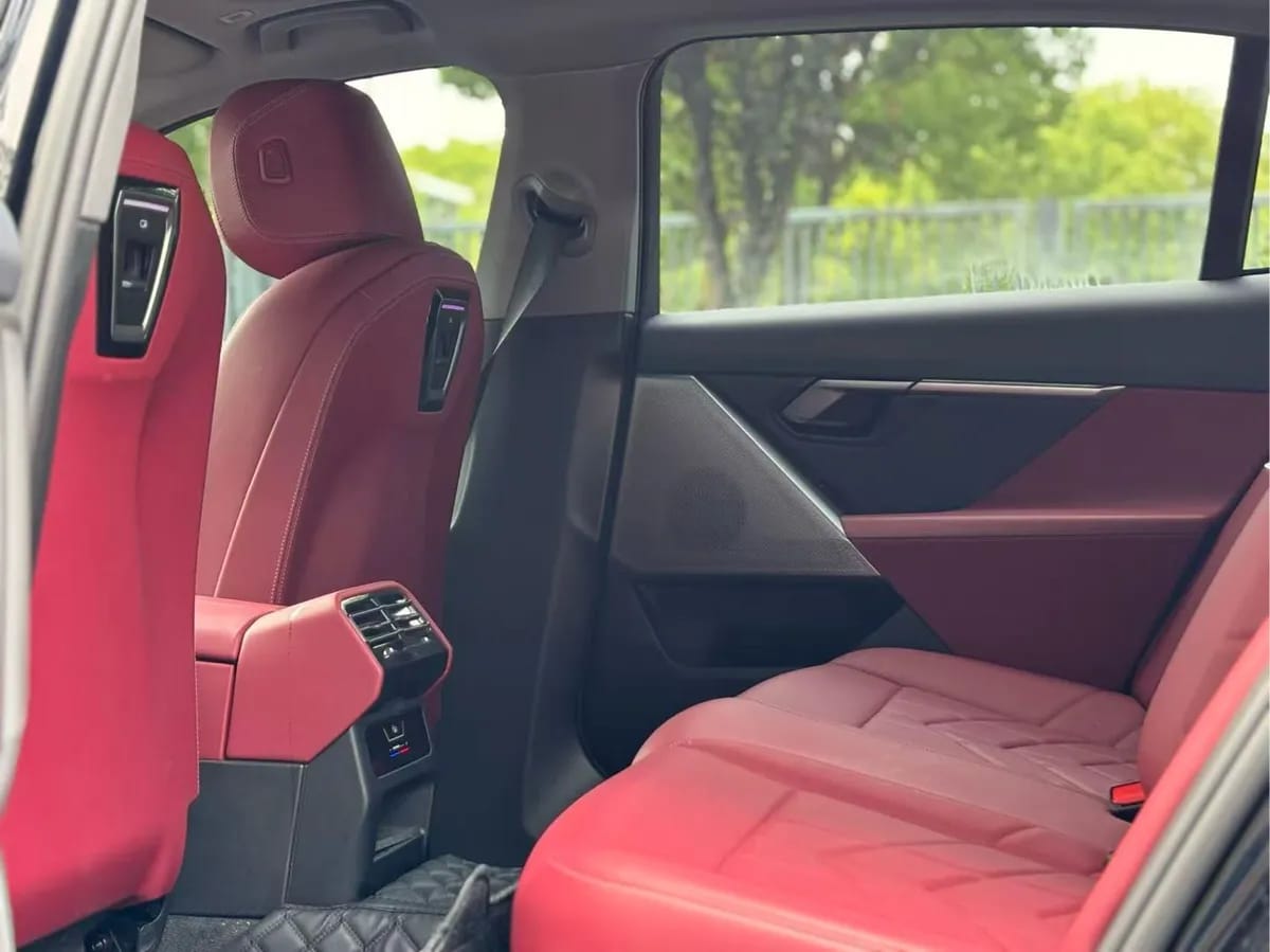 BMW i5 2024 eDrive 35L M 9