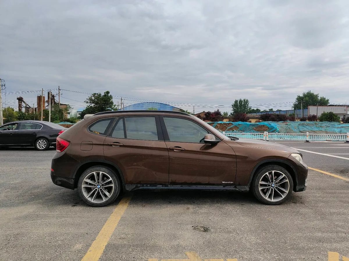BMW X1 2013 sDrive20i 4
