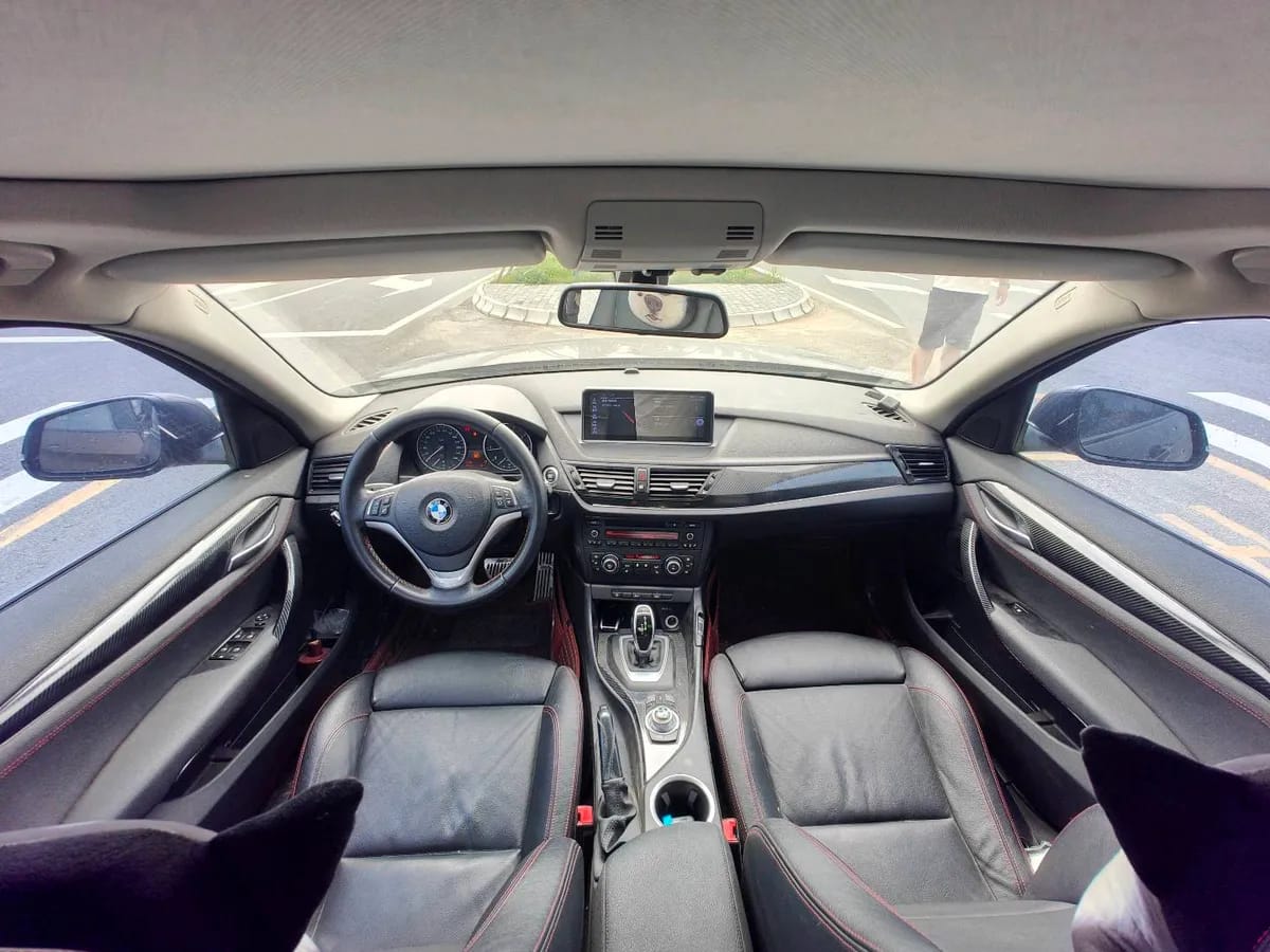 BMW X1 2013 sDrive20i 7