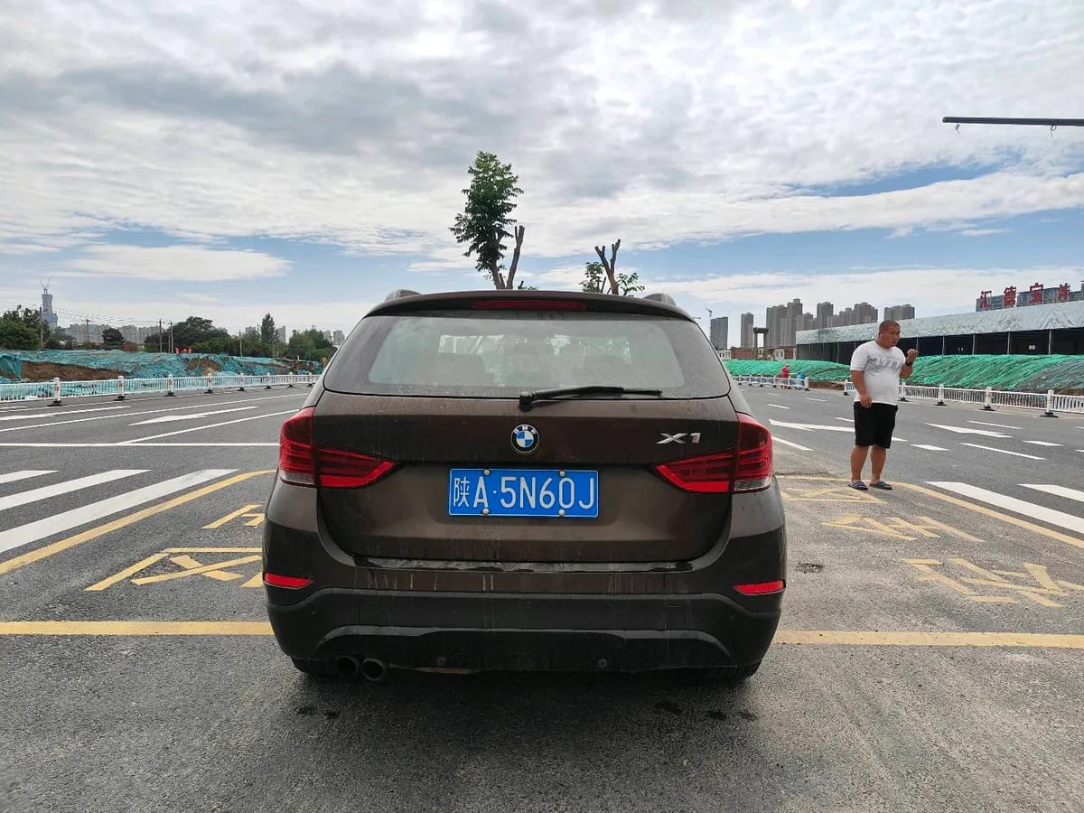 BMW X1 2013 sDrive20i 9