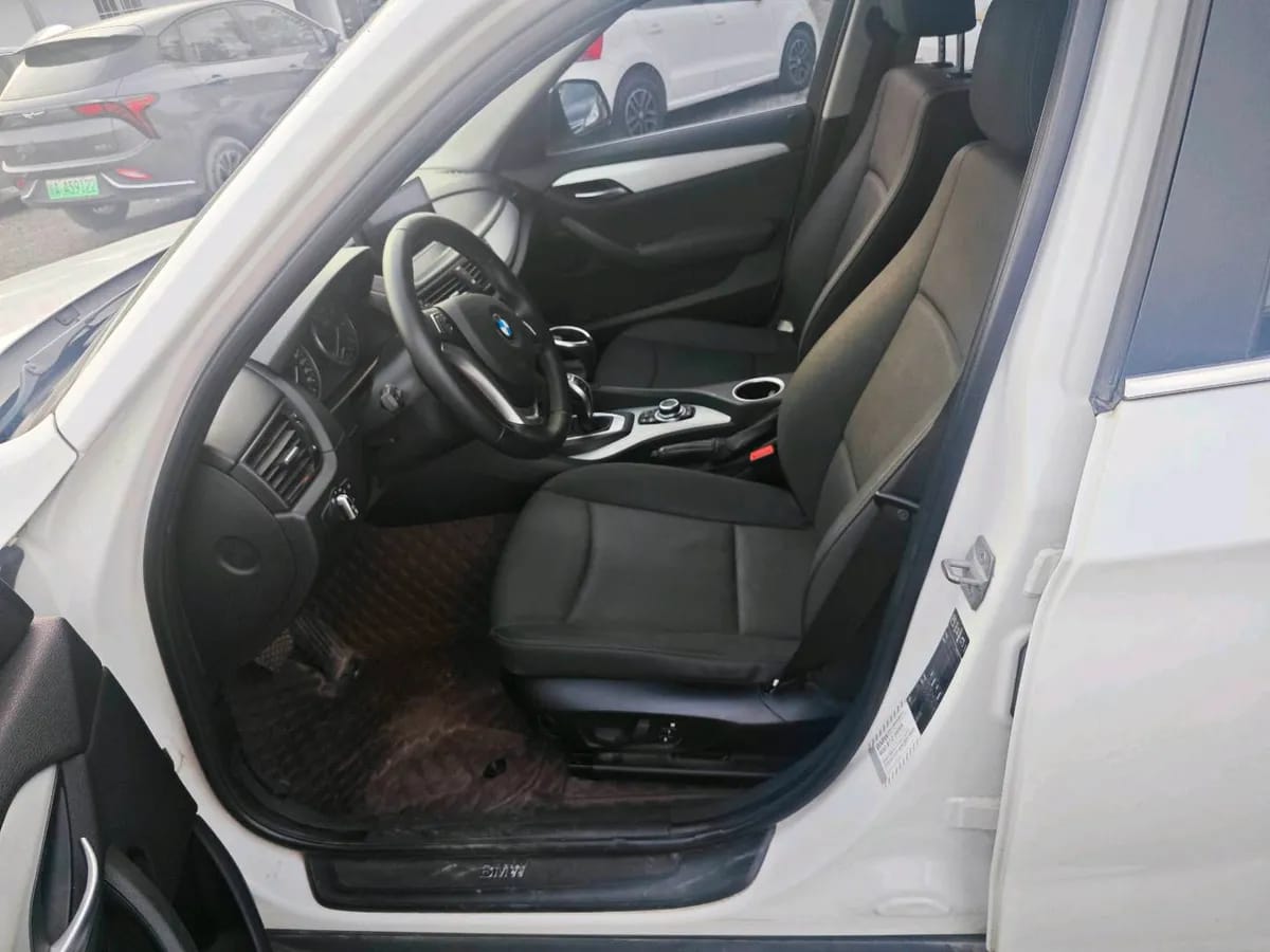 BMW X1 2014 sDrive18i 4