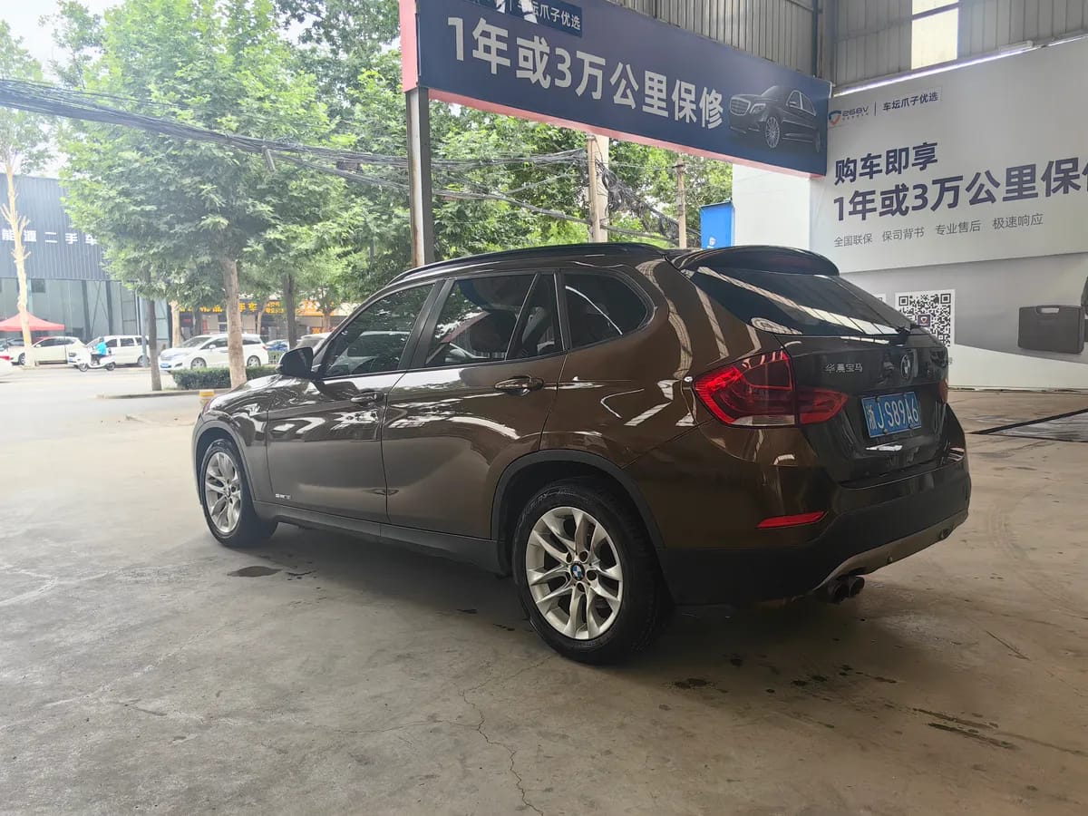 BMW X1 2015 sDrive18i 6