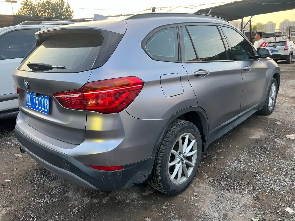 BMW X1 2016 sDrive18Li 4