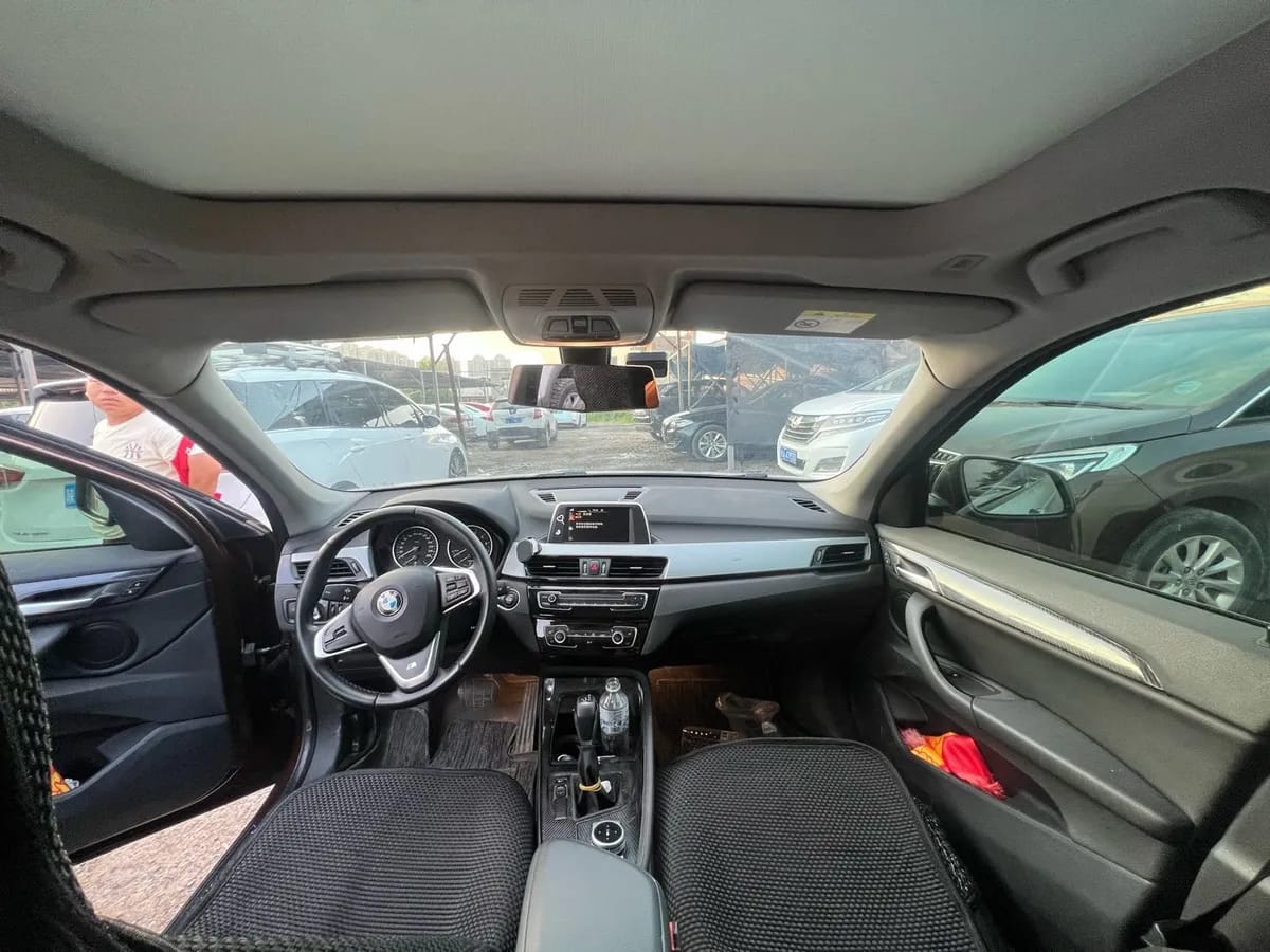 BMW X1 2016 sDrive18Li 8
