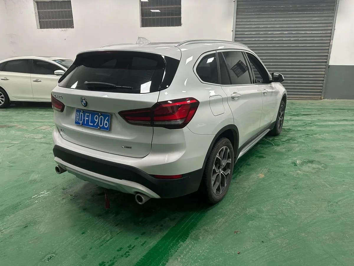 BMW X1 2021 sDrive20Li 4