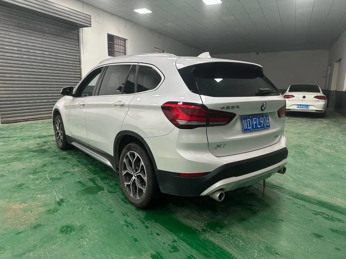 BMW X1 2021 sDrive20Li 6