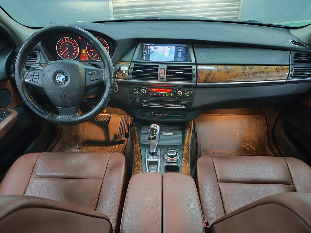BMW X5 ( ) 2011 xDrive35i 5
