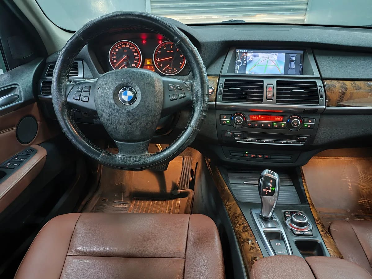 BMW X5 ( ) 2011 xDrive35i 6