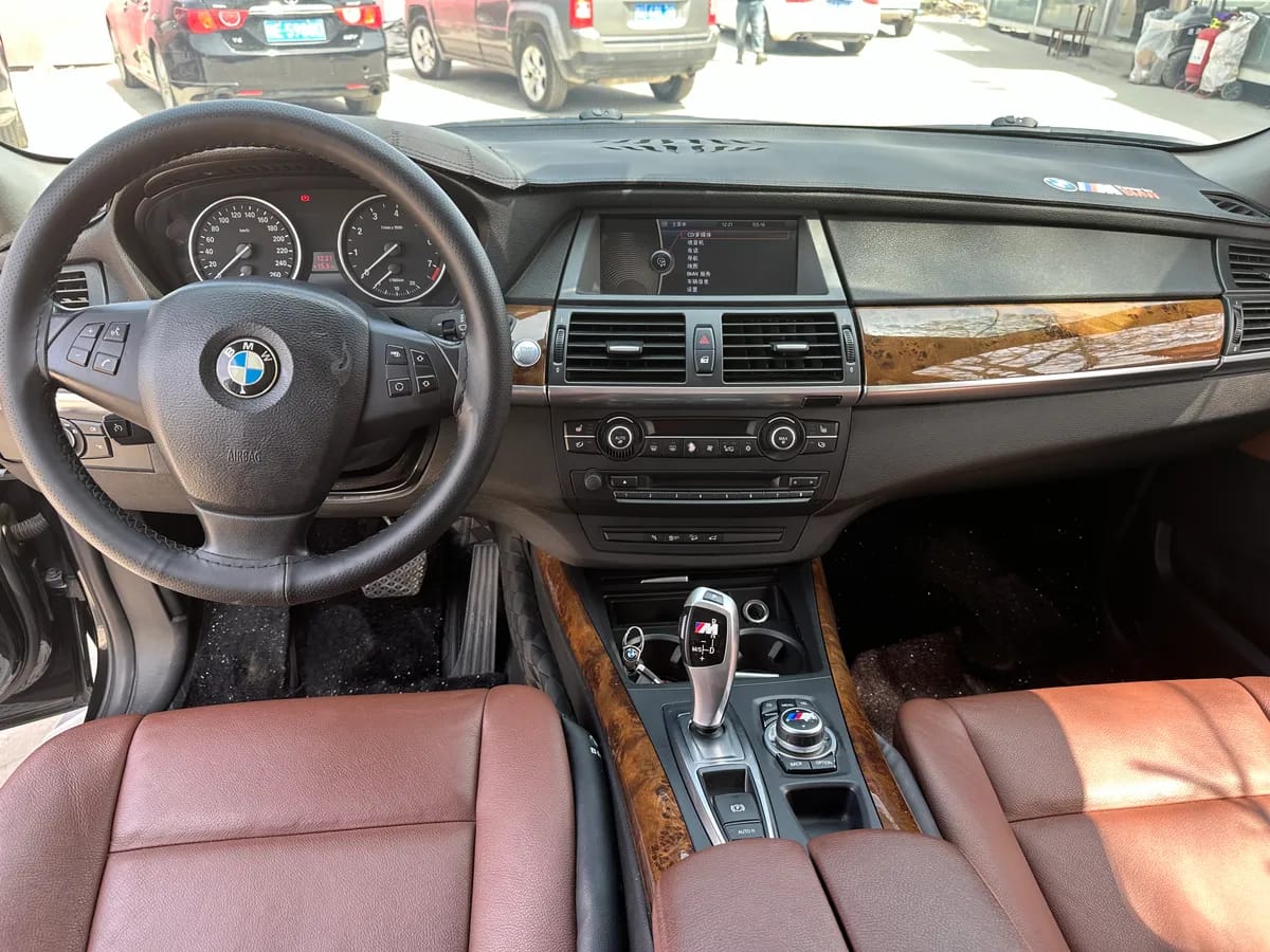 BMW X5 2011 xDrive35i M 8