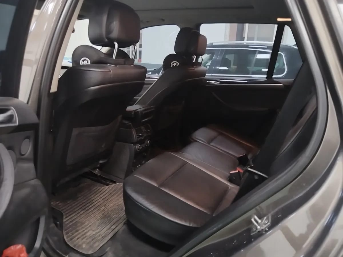 BMW X5 2011 xDrive35i 4