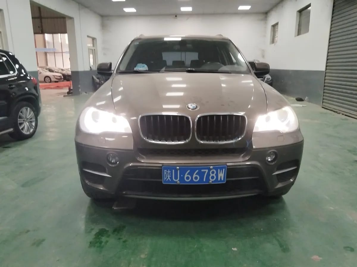 BMW X5 2011 xDrive35i 8