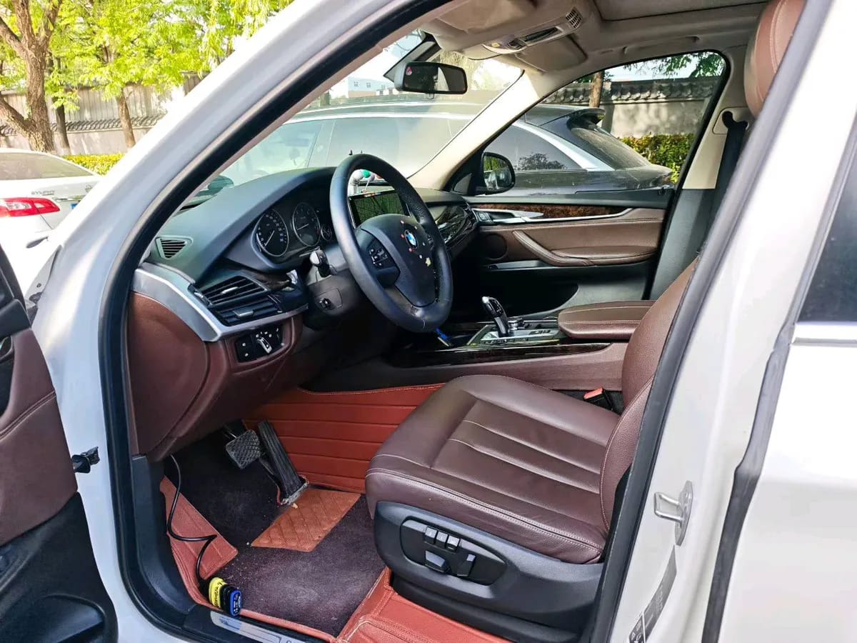 BMW X5( ) 2015 xDrive28i 4