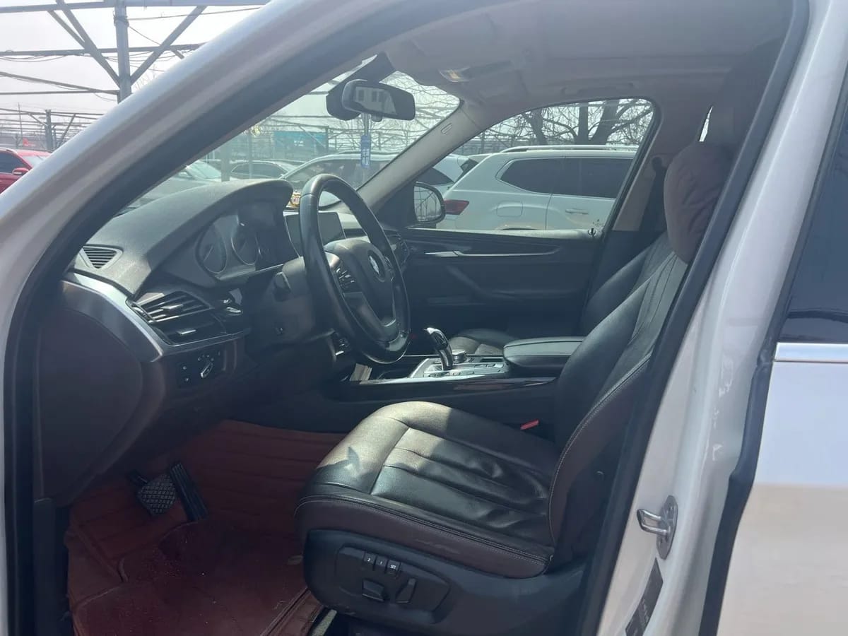 BMW X5( ) 2017 xDrive28i 7