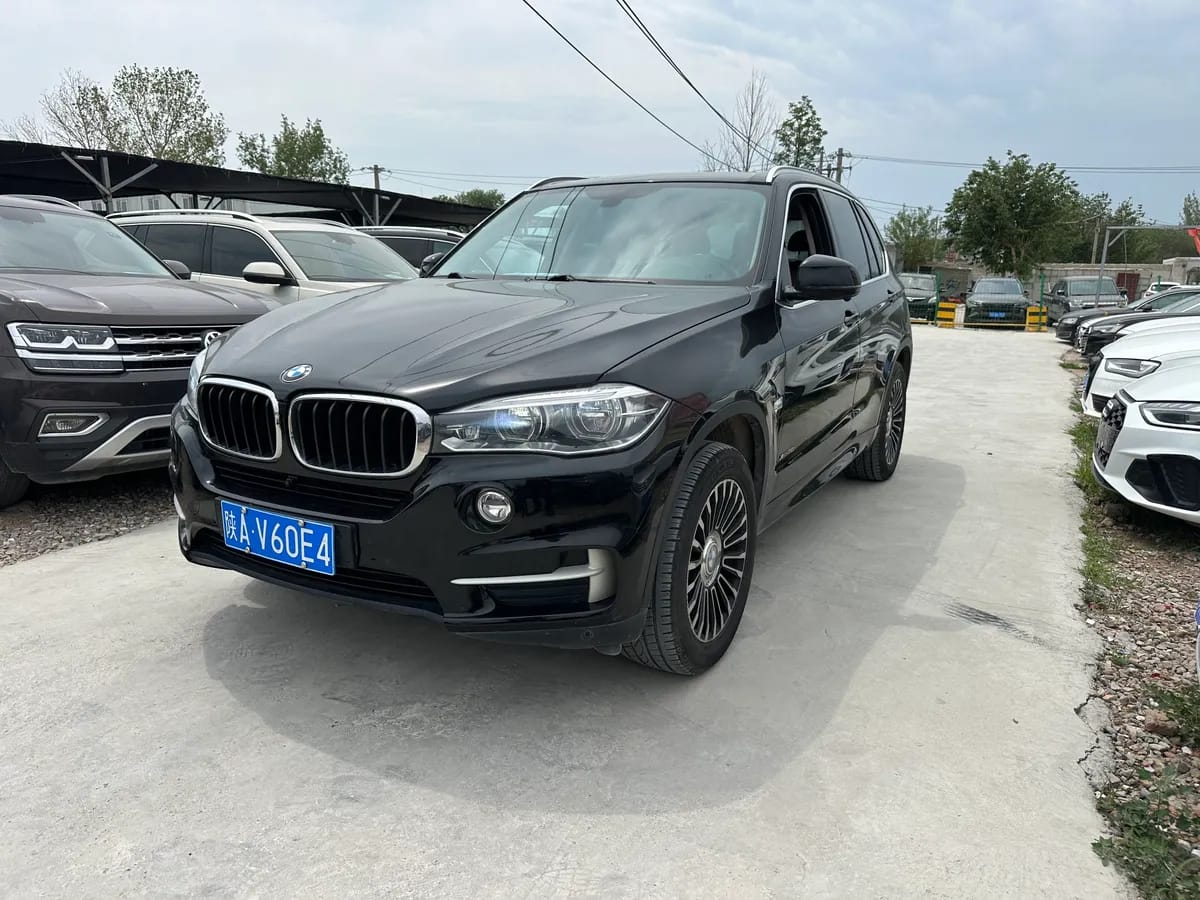 BMW X5 ( ) 2017 xDrive35i M 3