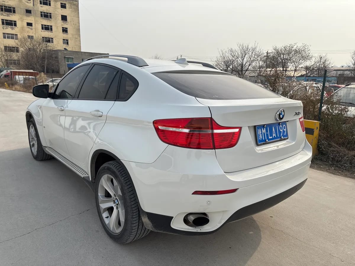 BMW X6 ( ) 2011 xDrive35i 4