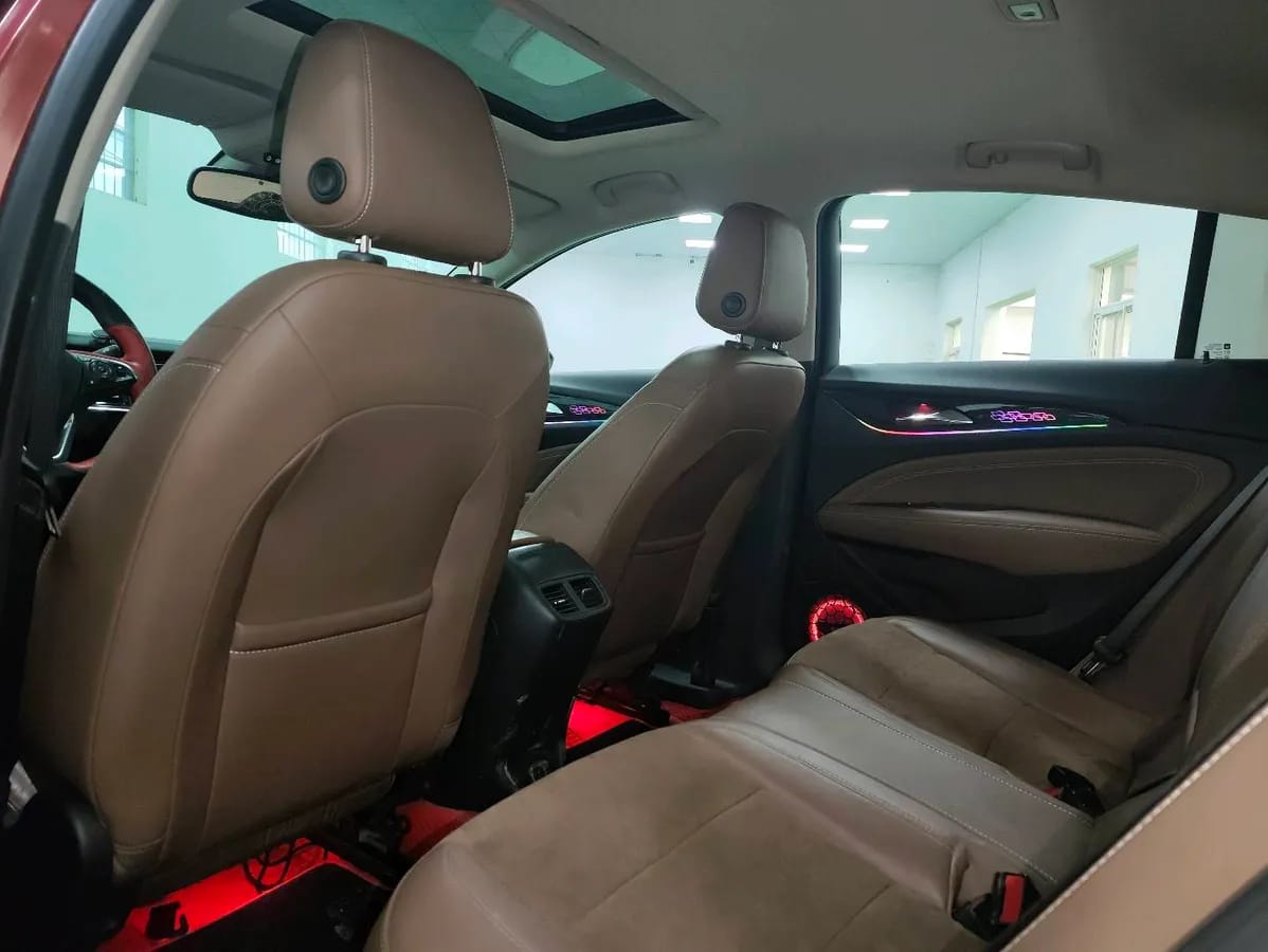 Buick 2017 28T 9