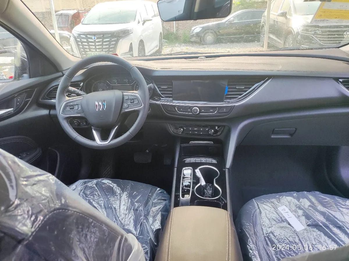 Buick 2024 25T 2