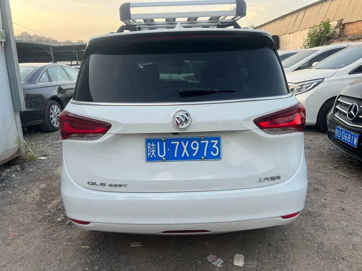 Buick GL6 2021 323T 5
