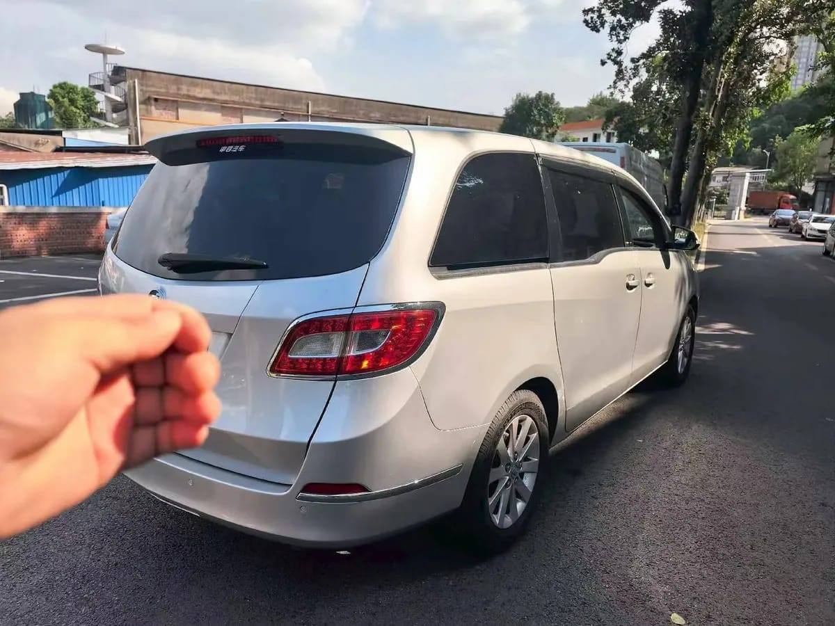 Buick GL8 2011 2.4L CT 6