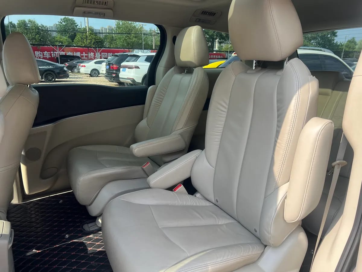 Buick GL8 2014 2.4L CT 5