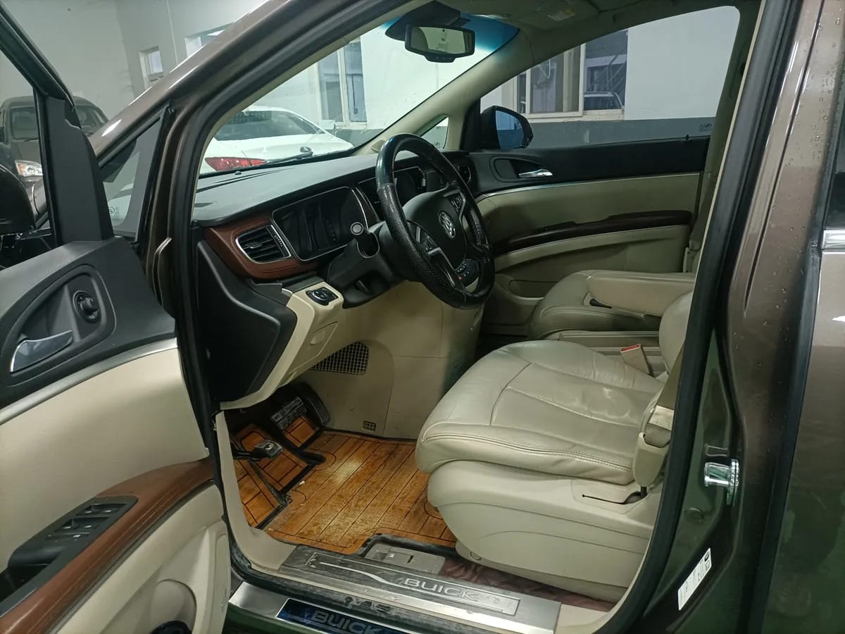 Buick GL8 2014 3.0L GT 3