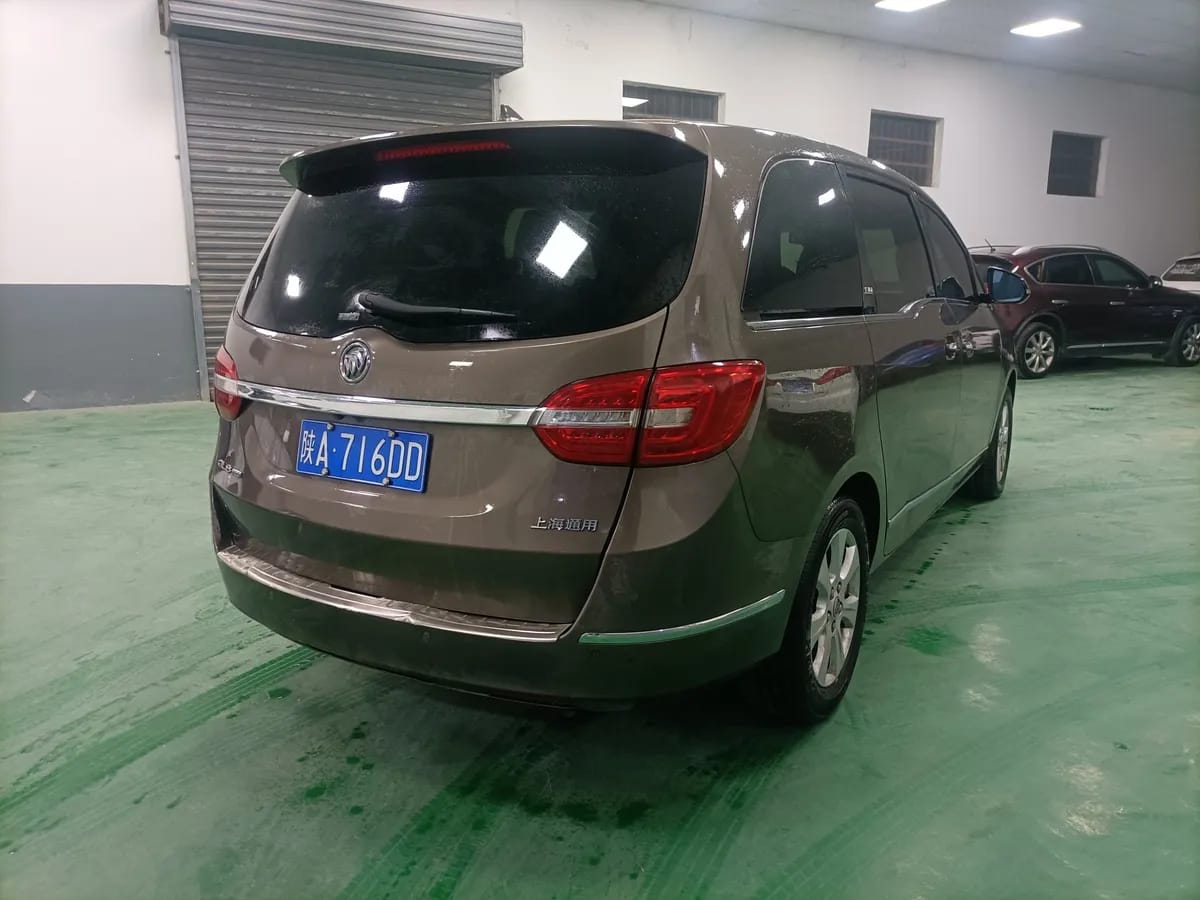 Buick GL8 2014 3.0L GT 9
