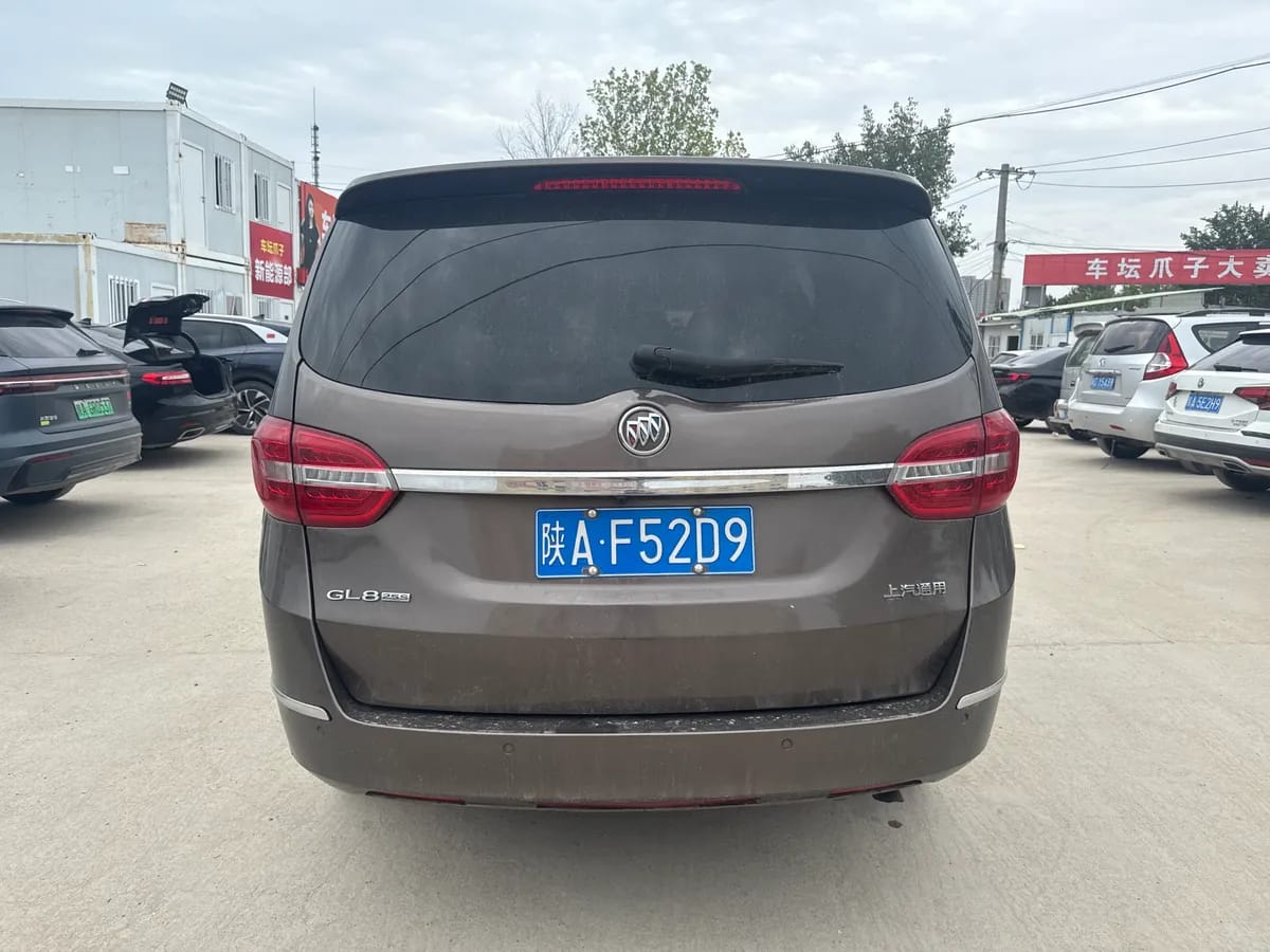 Buick GL8 2017 25S V 7