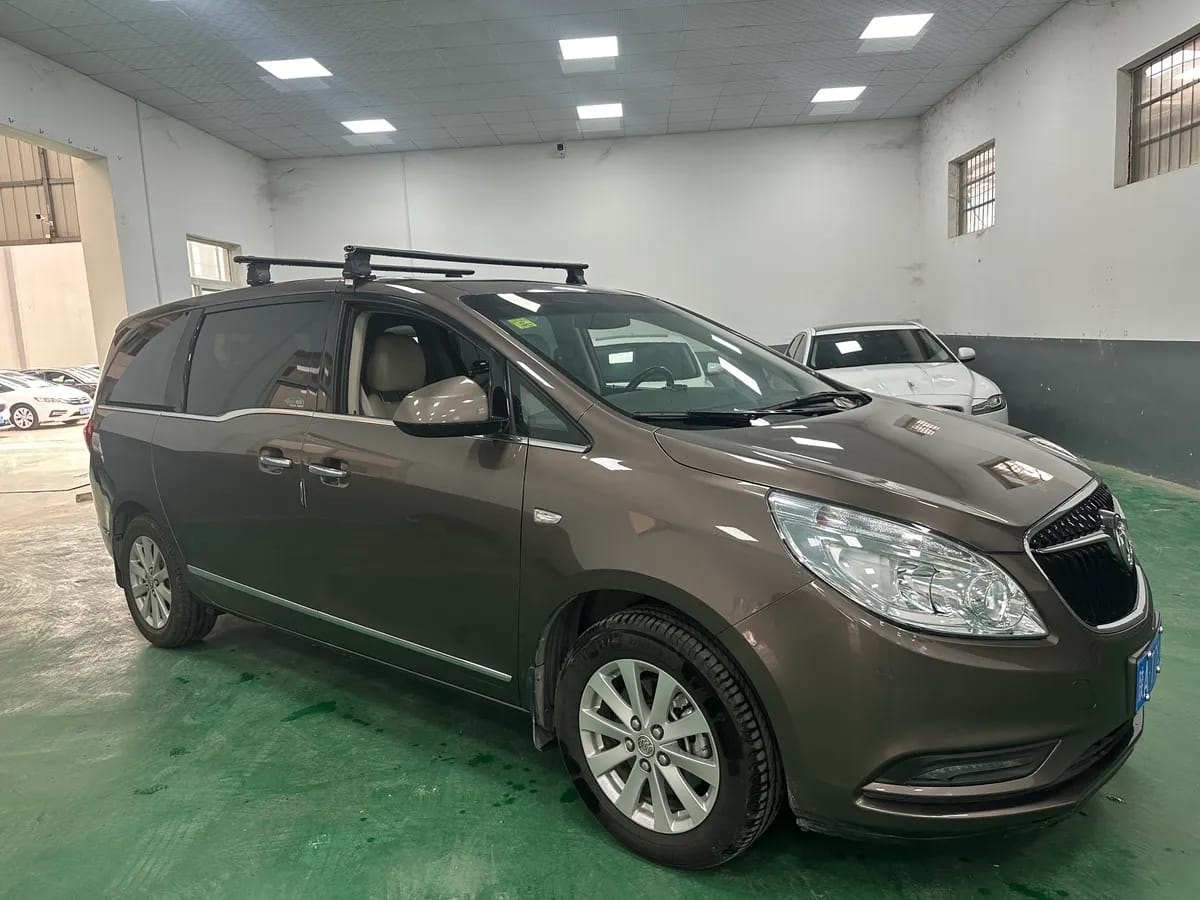 Buick GL8 2017 25S V 3
