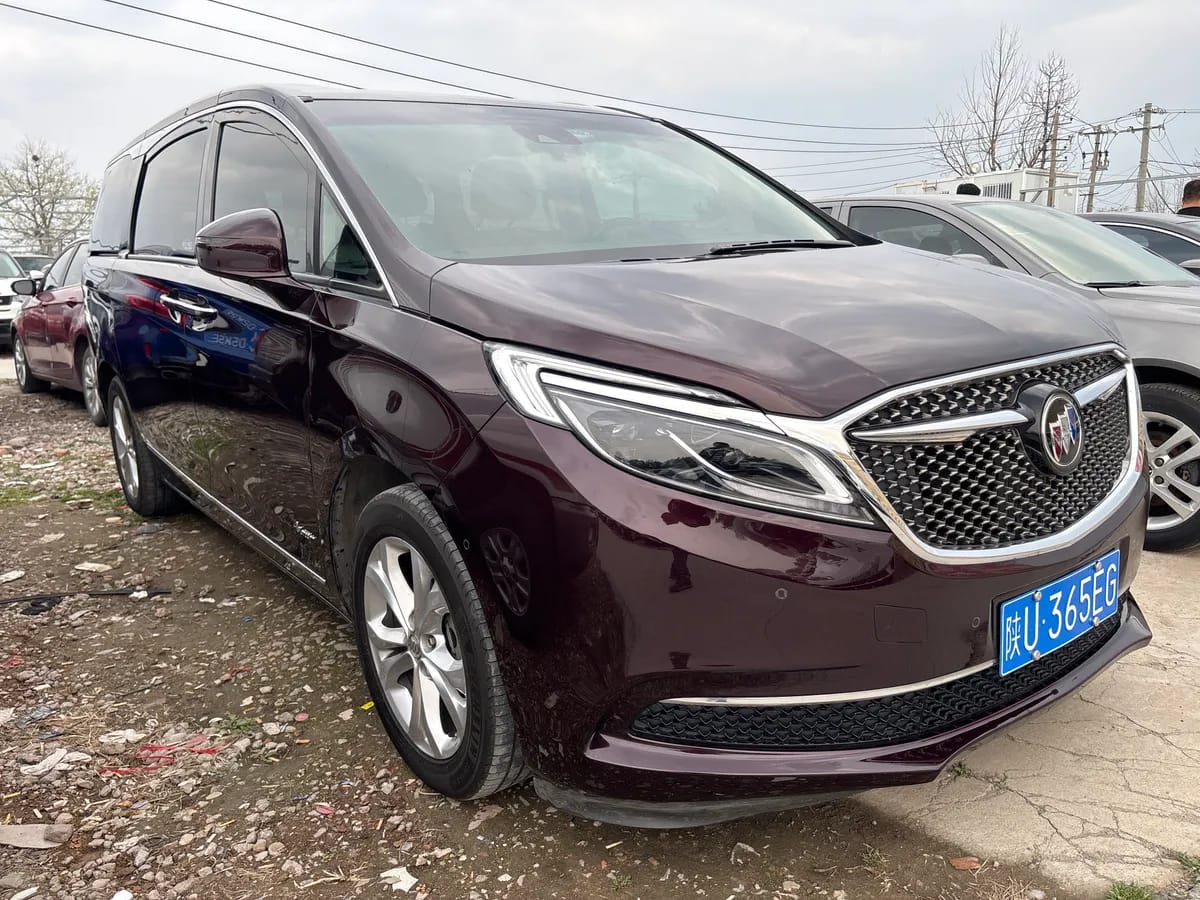 Buick GL8 2017 28T Avenir V 3